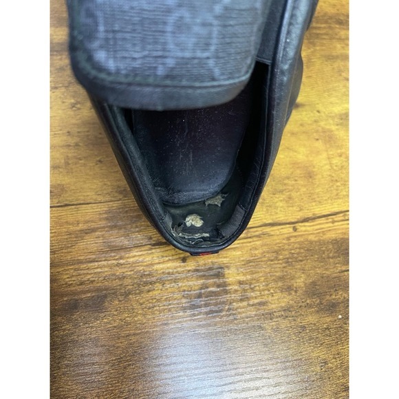 Gucci Men's GG Supreme Slip-On Shoes – Used, Visible Wear 6.5 - Picture 4 of 14